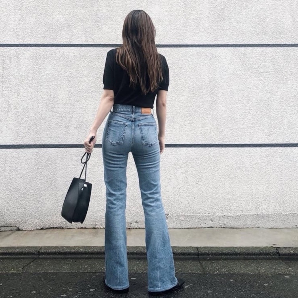 NWT Moussy High-Rise Light Blue Flared Jeans - Size 24